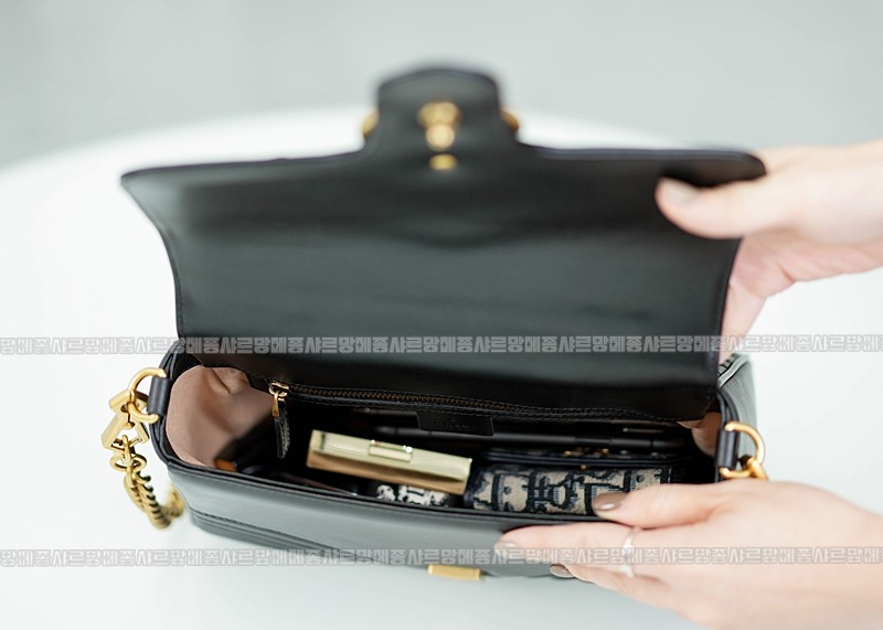 구찌GG마몽마틀라세숄더백미디움 20260321-112631-020루.jpg