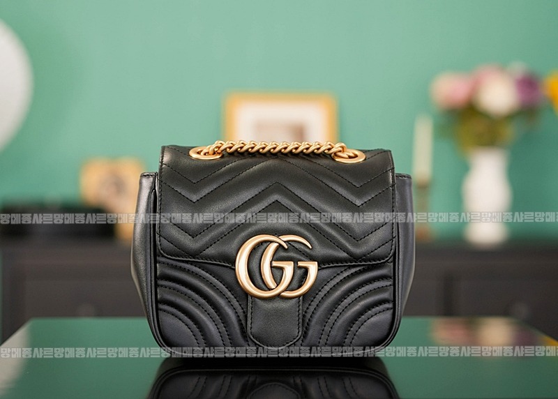 구찌GG마몽마틀라세미니토트백 20260321-130221-001루.jpg