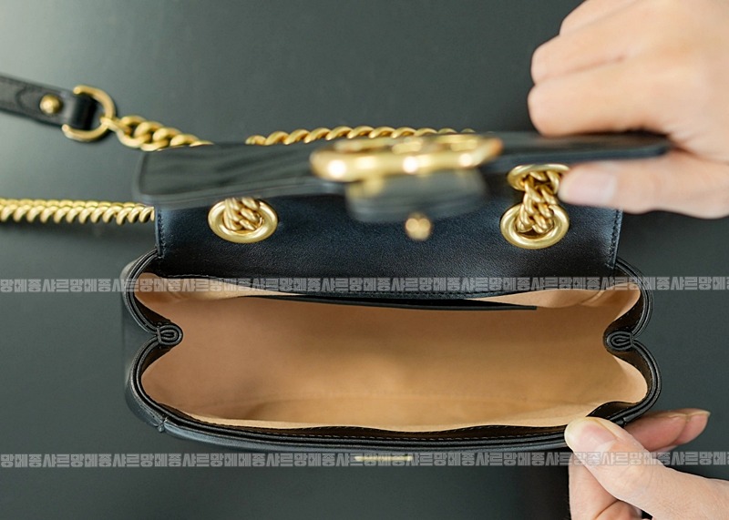 구찌GG마몽마틀라세미니토트백 20260321-130222-009루.jpg