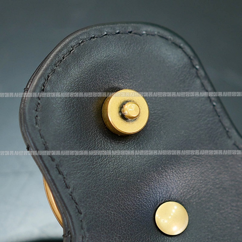 구찌GG마몽미니숄더백 20260321-131758-016루.jpg