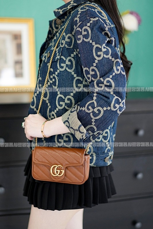 구찌마몽마틀라쎼미니체인숄더백 20260321-132724-019루.jpg