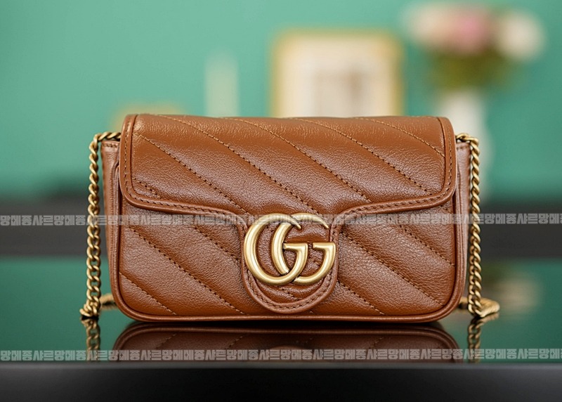 구찌마몽마틀라쎼미니체인숄더백 20260321-132720-001루.jpg