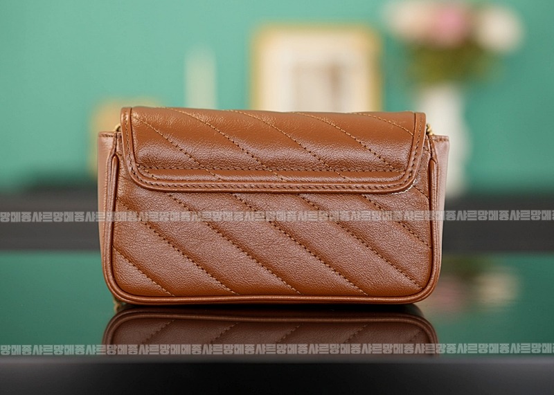 구찌마몽마틀라쎼미니체인숄더백 20260321-132721-005루.jpg