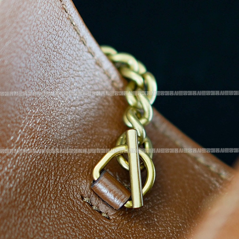 구찌마몽마틀라쎼미니체인숄더백 20260321-132723-015루.jpg