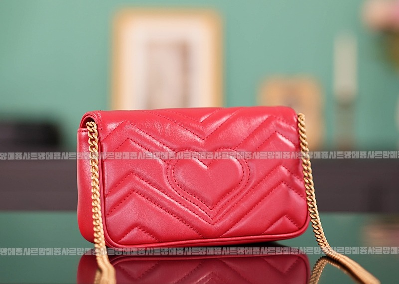 구찌마몽마틀라쎼미니체인숄더백 20260321-133115-005루.jpg