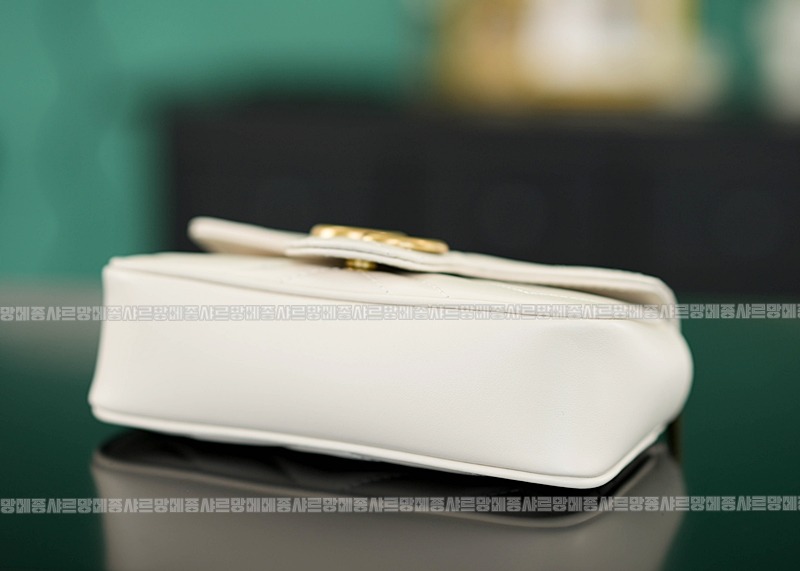 구찌마몽마틀라쎼미니체인숄더백 20260321-133340-009루.jpg