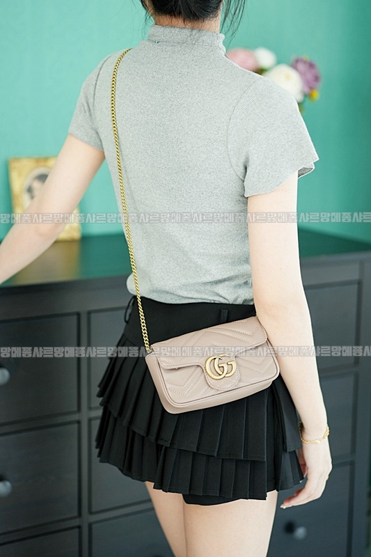 구찌마몽마틀라쎼미니체인숄더백 20260321-133618-025루.jpg
