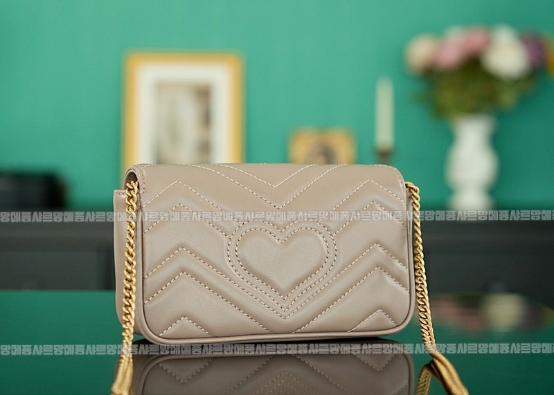 구찌마몽마틀라쎼미니체인숄더백 20260321-133612-005루.jpg