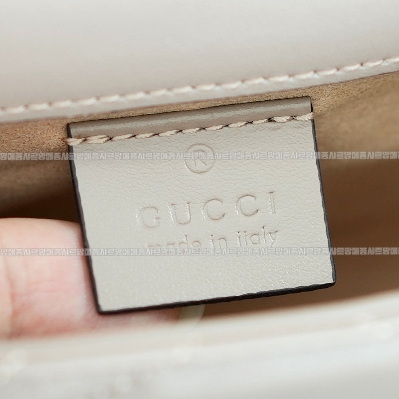 구찌마몽마틀라쎼미니체인숄더백 20260321-133614-013루.jpg