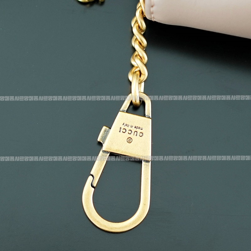 구찌마몽마틀라쎼미니체인숄더백 20260321-133614-014루.jpg