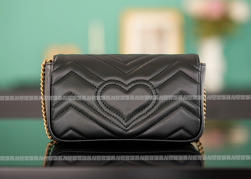 구찌마몽마틀라쎼미니체인숄더백 20260321-133829-005루.jpg