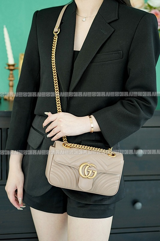 구찌마몽마틀라쎼미니숄더백 20260321-135718-026루.jpg