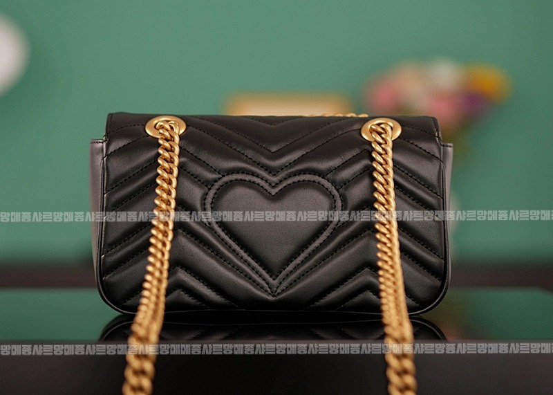 구찌마몽마틀라쎼미니숄더백 20260321-141847-004루.jpg