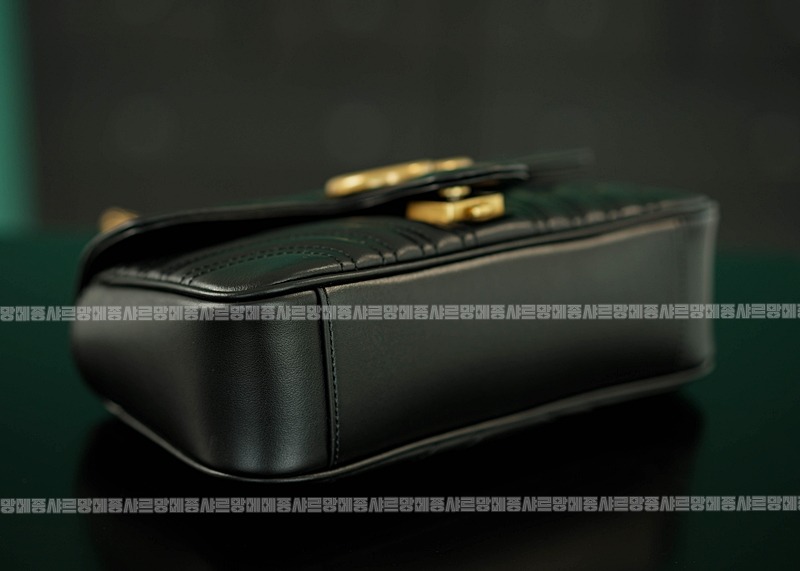 구찌마몽마틀라쎼미니숄더백 20260321-141848-008루.jpg