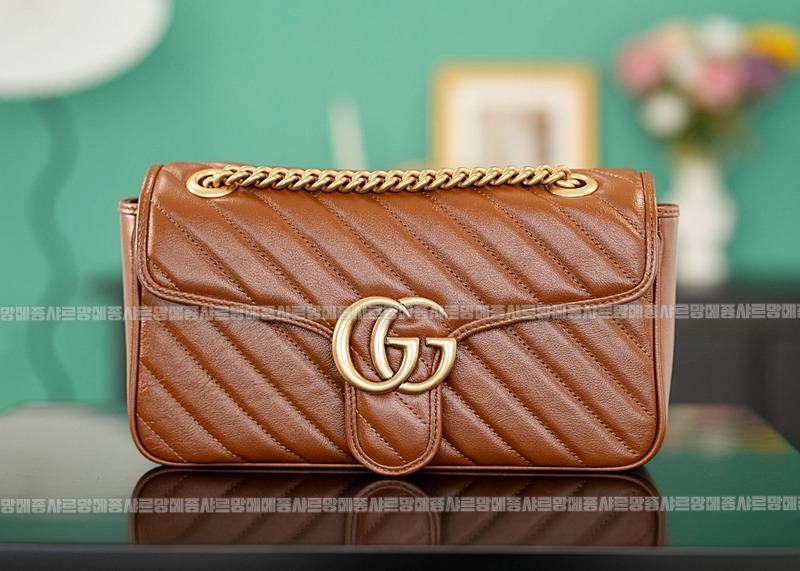 구찌마몽마틀라쎼미디움숄더백 20260321-143433-001루.jpg