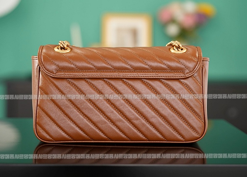 구찌마몽마틀라쎼미디움숄더백 20260321-143433-006루.jpg