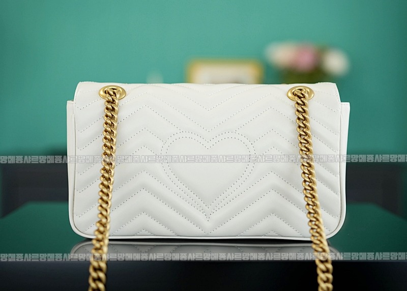 구찌마몽마틀라쎼미디움숄더백 20260321-144059-005루.jpg