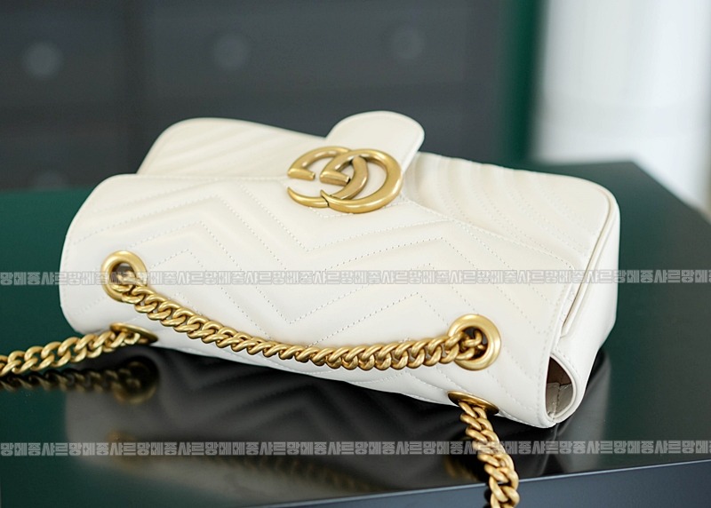 구찌마몽마틀라쎼미디움숄더백 20260321-144101-009루.jpg