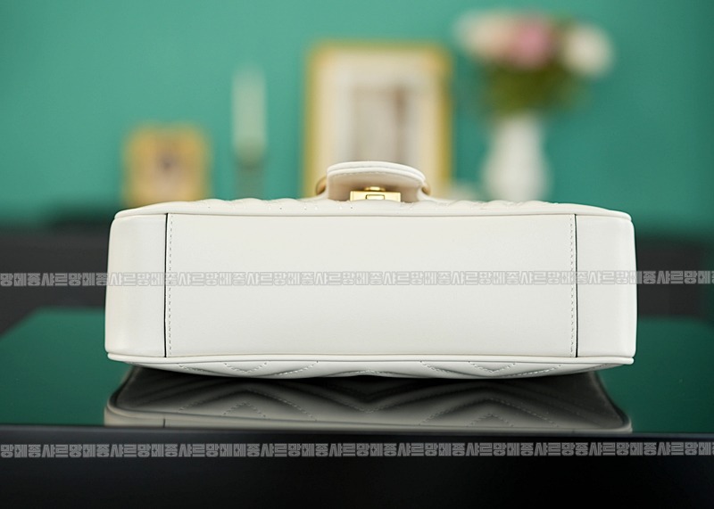 구찌마몽마틀라쎼미디움숄더백 20260321-144100-008루.jpg