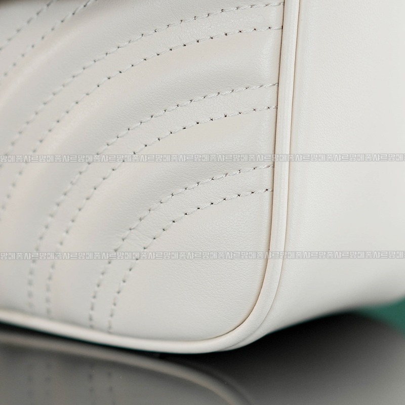 구찌마몽마틀라쎼미디움숄더백 20260321-144101-012루.jpg