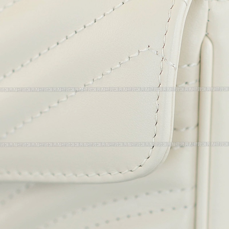 구찌마몽마틀라쎼미디움숄더백 20260321-144101-011루.jpg