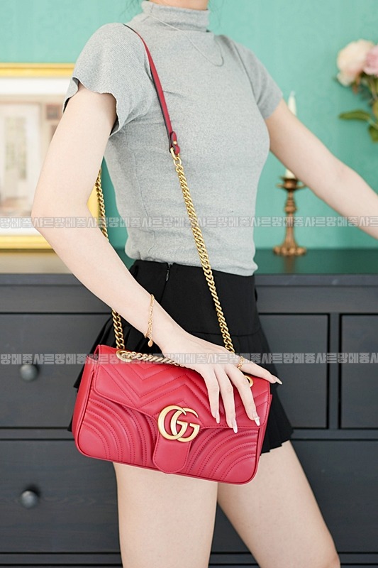 구찌마몽마틀라쎼미디움숄더백 20260321-144420-022루.jpg