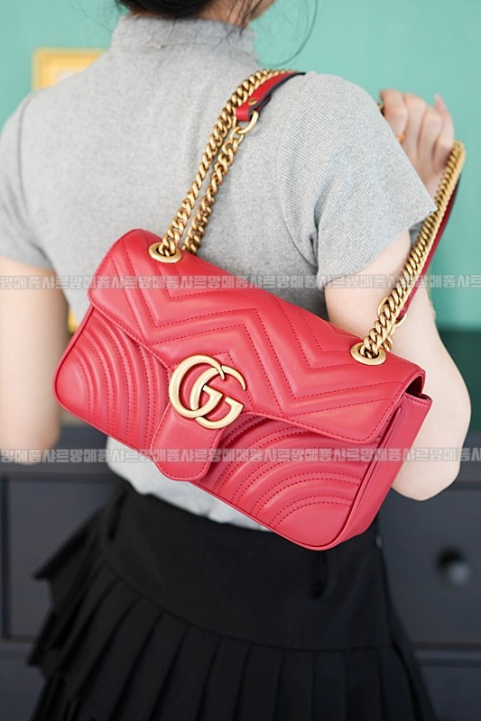 구찌마몽마틀라쎼미디움숄더백 20260321-144422-027루.jpg