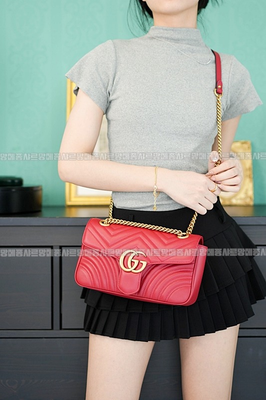 구찌마몽마틀라쎼미디움숄더백 20260321-144421-025루.jpg