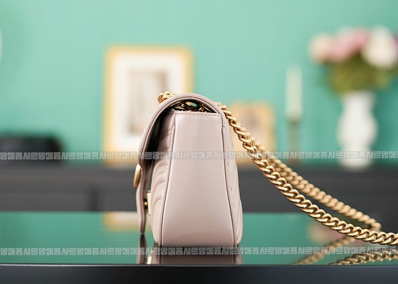 구찌마몽마틀라쎼미디움숄더백 20260321-144642-003루.jpg