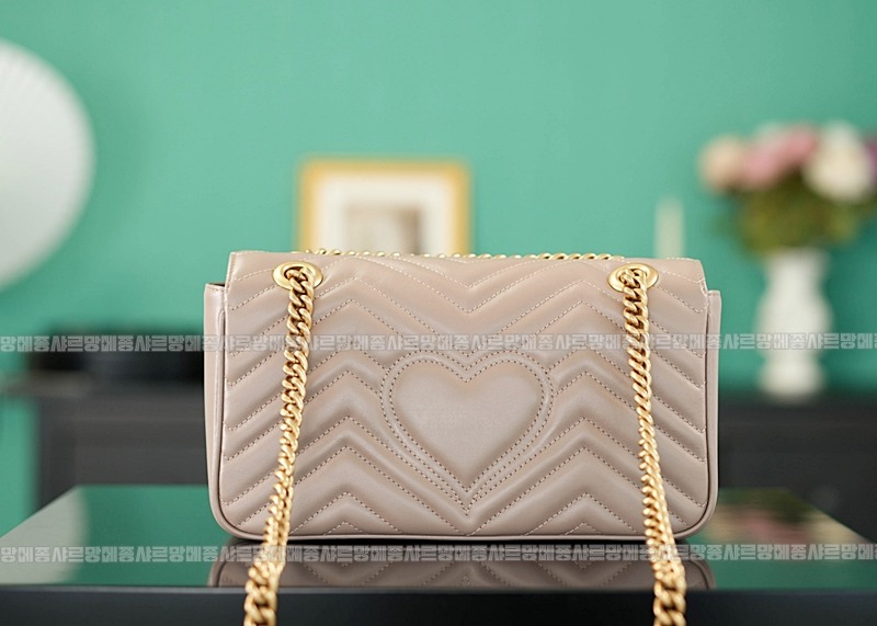 구찌마몽마틀라쎼미디움숄더백 20260321-144643-005루.jpg