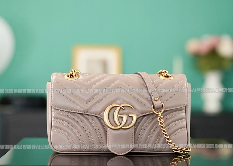 구찌마몽마틀라쎼미디움숄더백 20260321-144644-009루.jpg