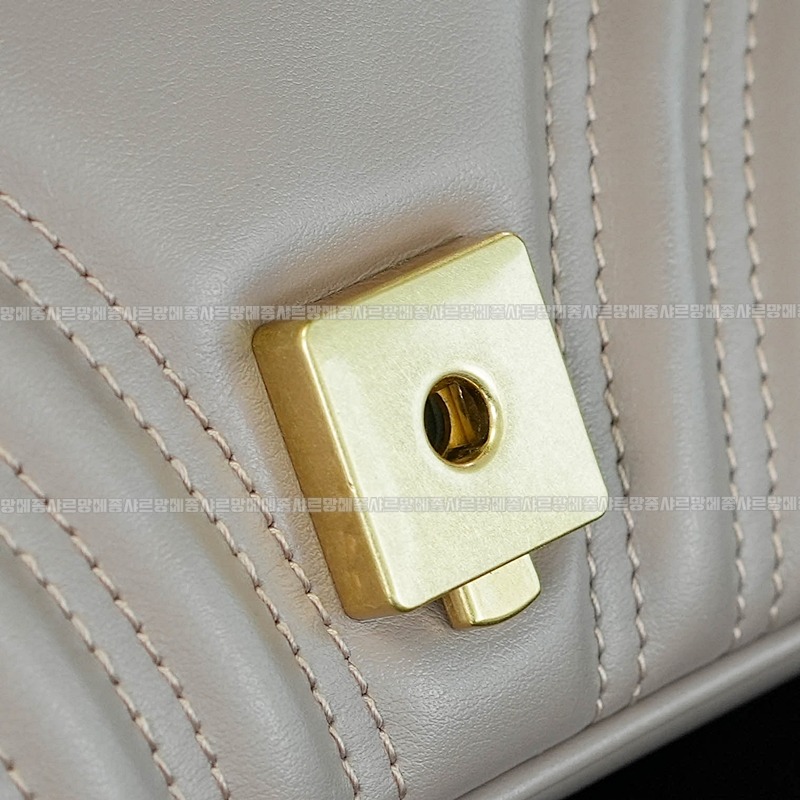 구찌마몽마틀라쎼미디움숄더백 20260321-144645-014루.jpg