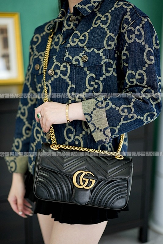 구찌마몽마틀라쎼미디움숄더백 20260321-144918-022루.jpg