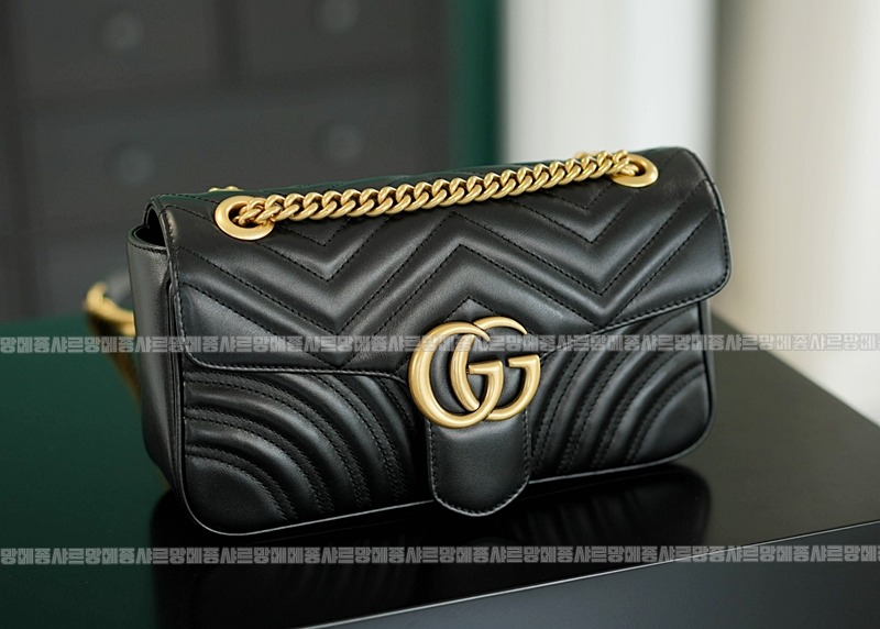 구찌마몽마틀라쎼미디움숄더백 20260321-144914-007루.jpg