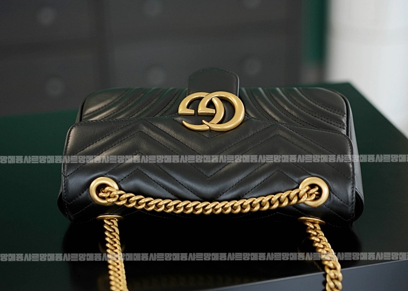 구찌마몽마틀라쎼미디움숄더백 20260321-144914-006루.jpg