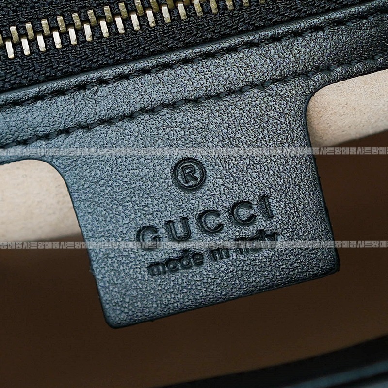 구찌마몽마틀라쎼미디움숄더백 20260321-144917-017루.jpg