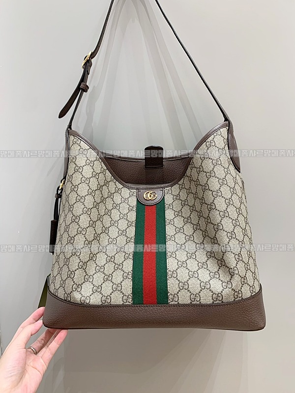 구찌오피디아미디움숄더백 20260321-165003-006루.jpg