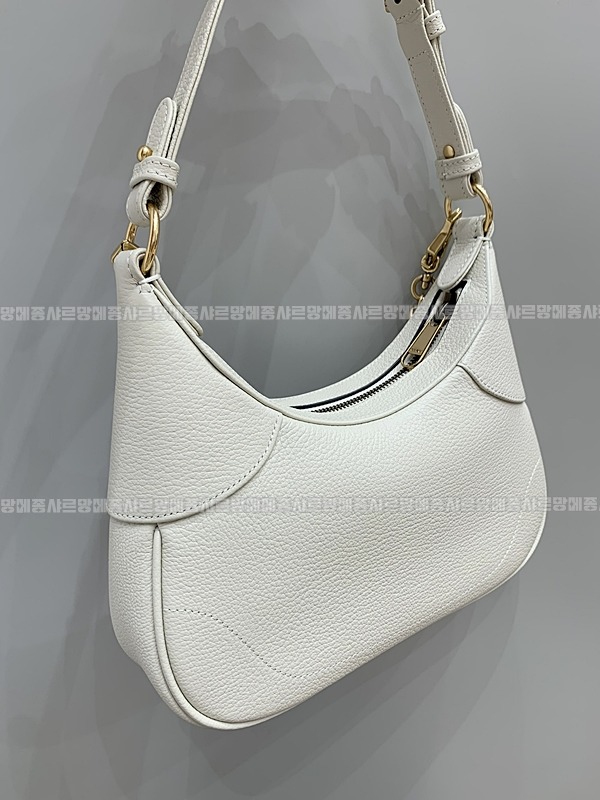 구찌아프로디테숄더백  20260322-115211-024루.jpg