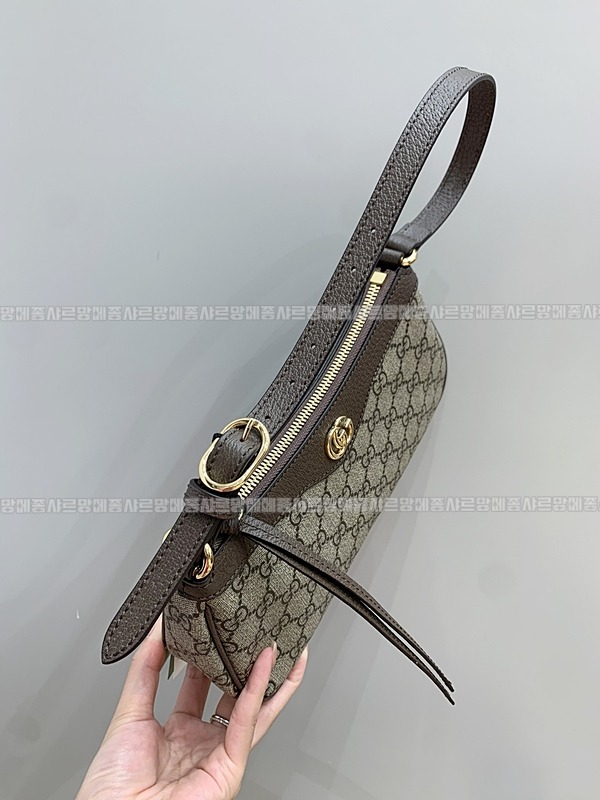 구찌오피디아스몰핸드백  20260322-121835-006루.jpg