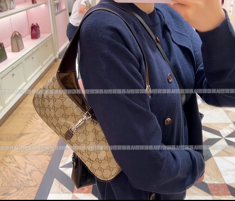 구찌재키슬림숄더백  20260322-124903-016루.jpg