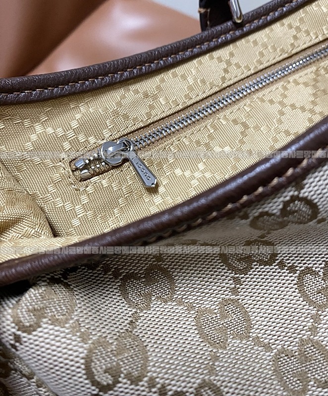 구찌재키슬림숄더백  20260322-124902-007루.jpg