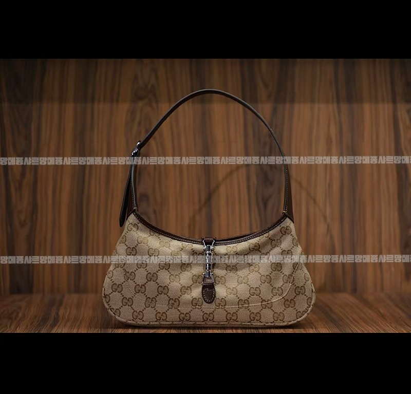 구찌재키슬림숄더백  20260322-124903-017루.jpg