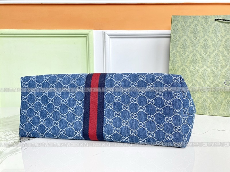 구찌질리오스몰토트백  20260322-135000-004루.jpg