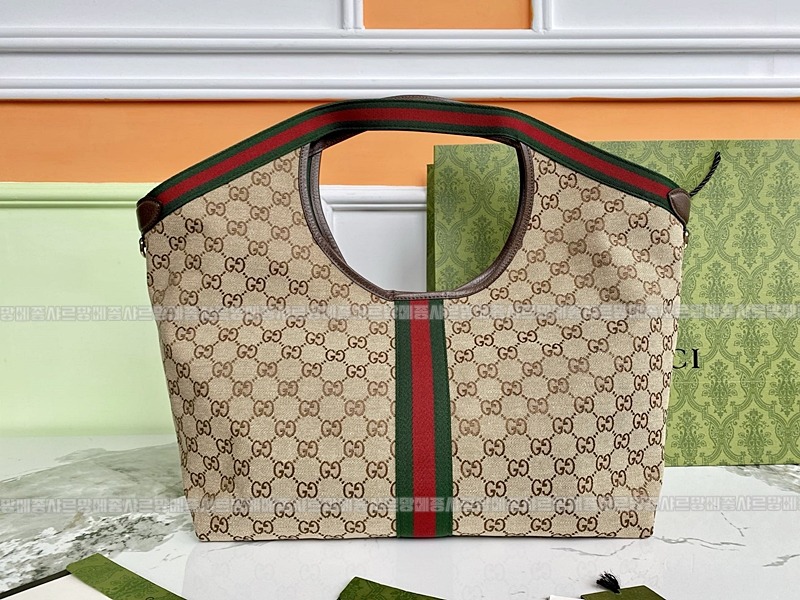 구찌질리오스몰토트백  20260322-135555-002루.jpg