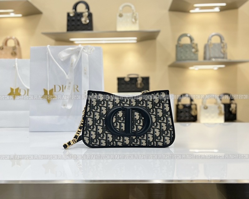 디올시그니처호보백미니 20260323-103220-019루.jpg