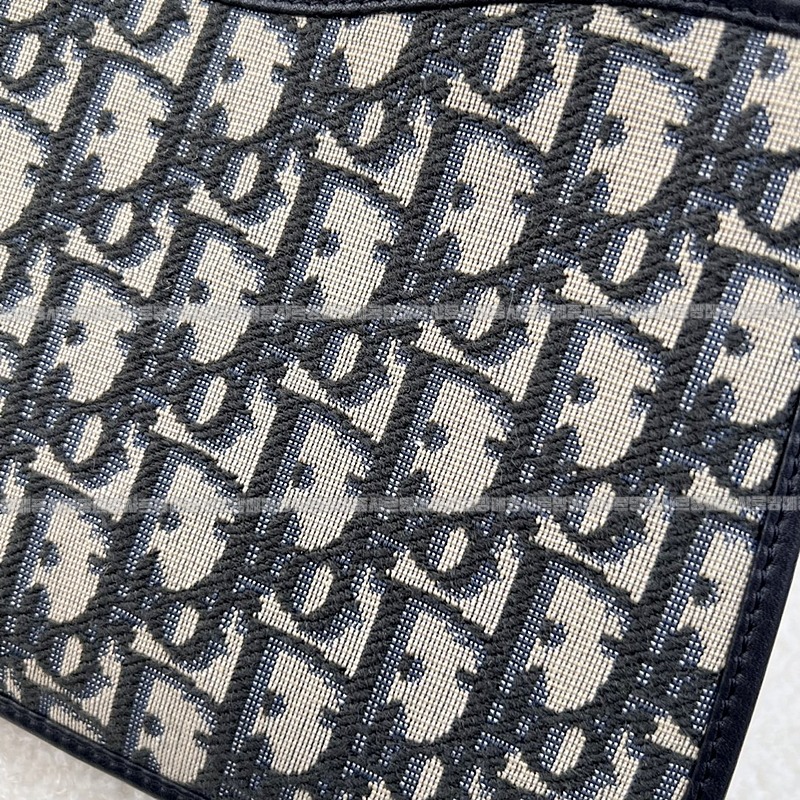 디올시그니처호보백미니 20260323-103219-013루.jpg