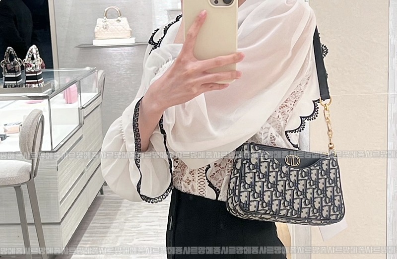 디올30몽테인호보애비뉴미니백 20260323-104347-016루.jpg