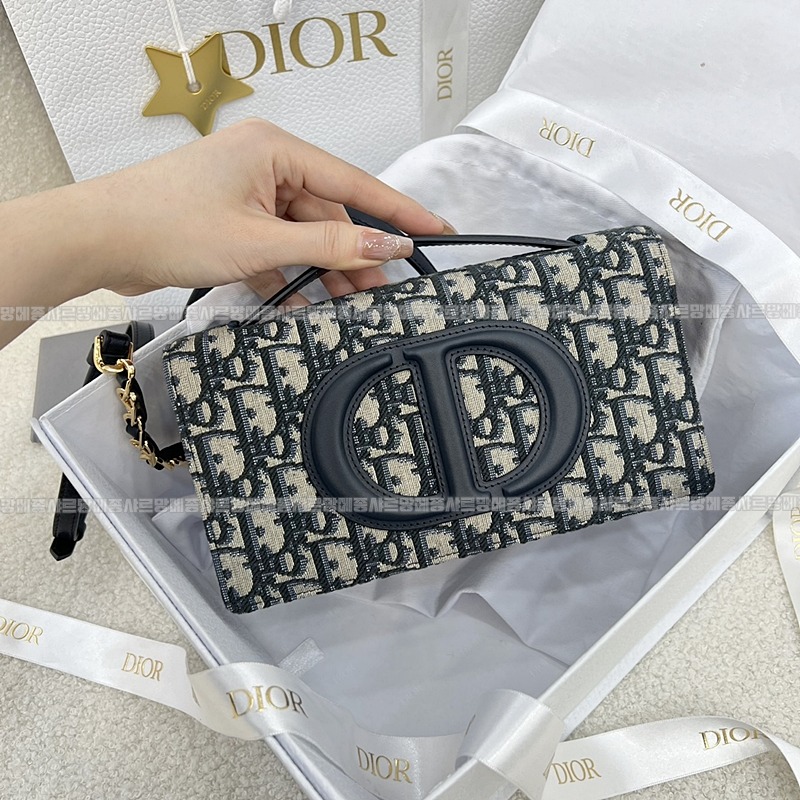 디올오블리크시그니처미니백 20260323-105714-002루.jpg