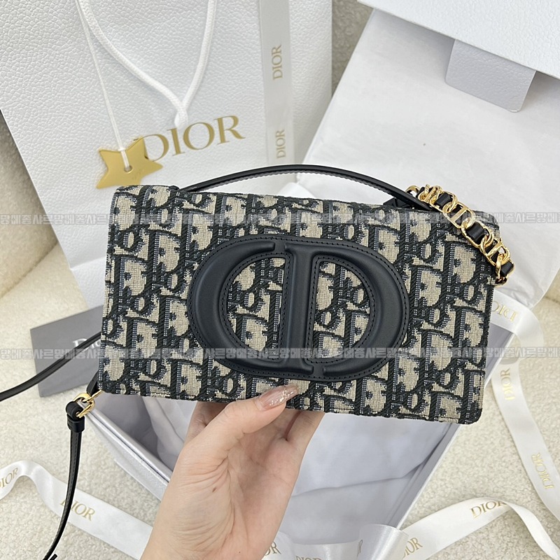 디올오블리크시그니처미니백 20260323-105715-004루.jpg