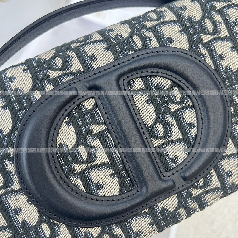 디올오블리크시그니처미니백 20260323-105715-008루.jpg